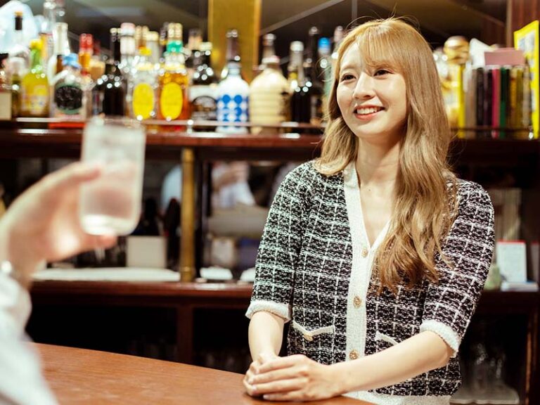 ガールズバーのイメージ